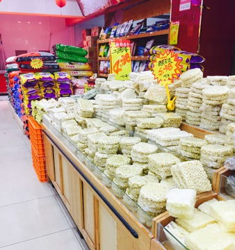 從超市貨架到網絡圖庫 二手日用百貨銷售的多元生態